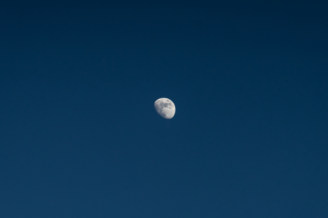 Lune gibbeuse croissante